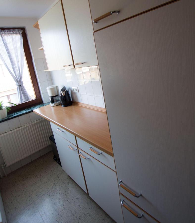 Ferienwohnungen-Neue-Tiefe-Wohnung-Kleiderbuegel Neue Tiefe Fehmarn Zewnętrze zdjęcie